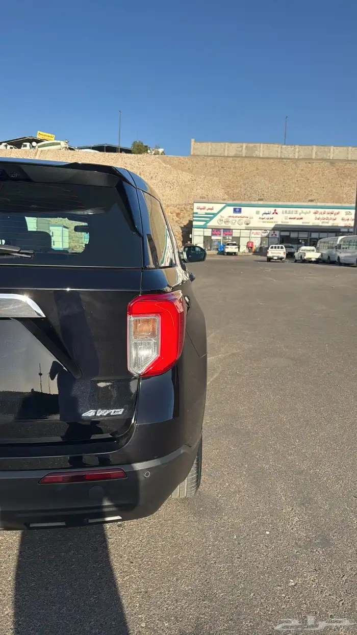 اكسبلورر 2021 نظيف V6 تنفس طبيعي دبل 17