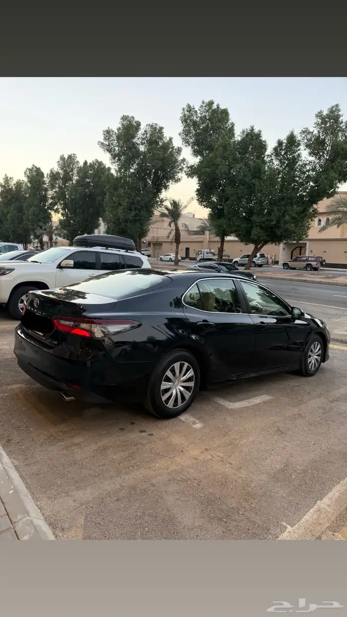 كامري مديل 2023 اسود 8