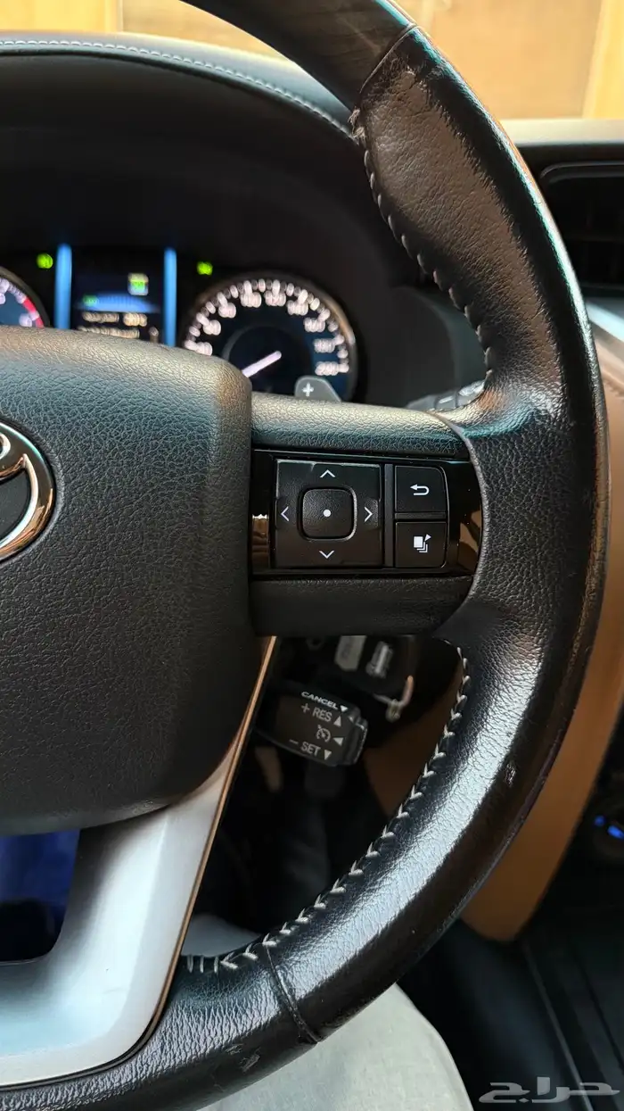 تويوتا فورتشنر موديل 2022 فئة VX6 32