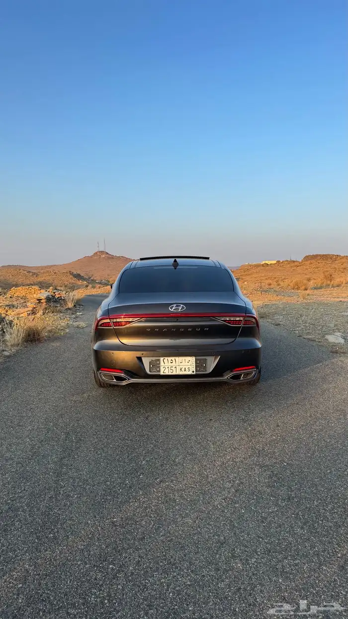 ازيرا وارد كوريا ممشى قليل 3