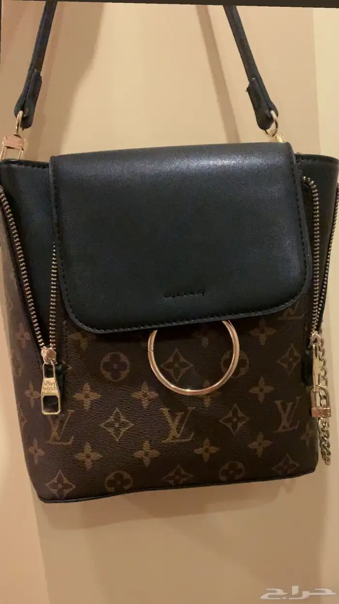 شنطة ظهر ماستر ماركة Lv (لويس فيتون) 0