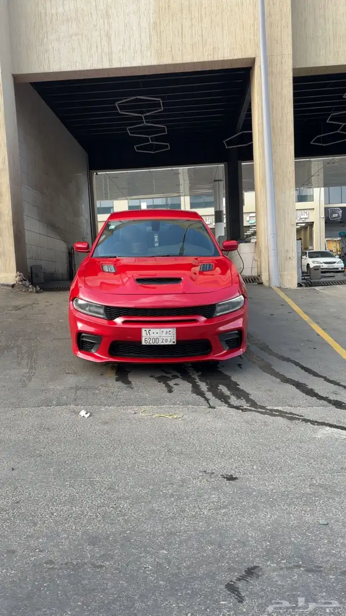 دودج اتشارجر 2015للبيع فئة الموتر SXT 6vماشي 300الف 8