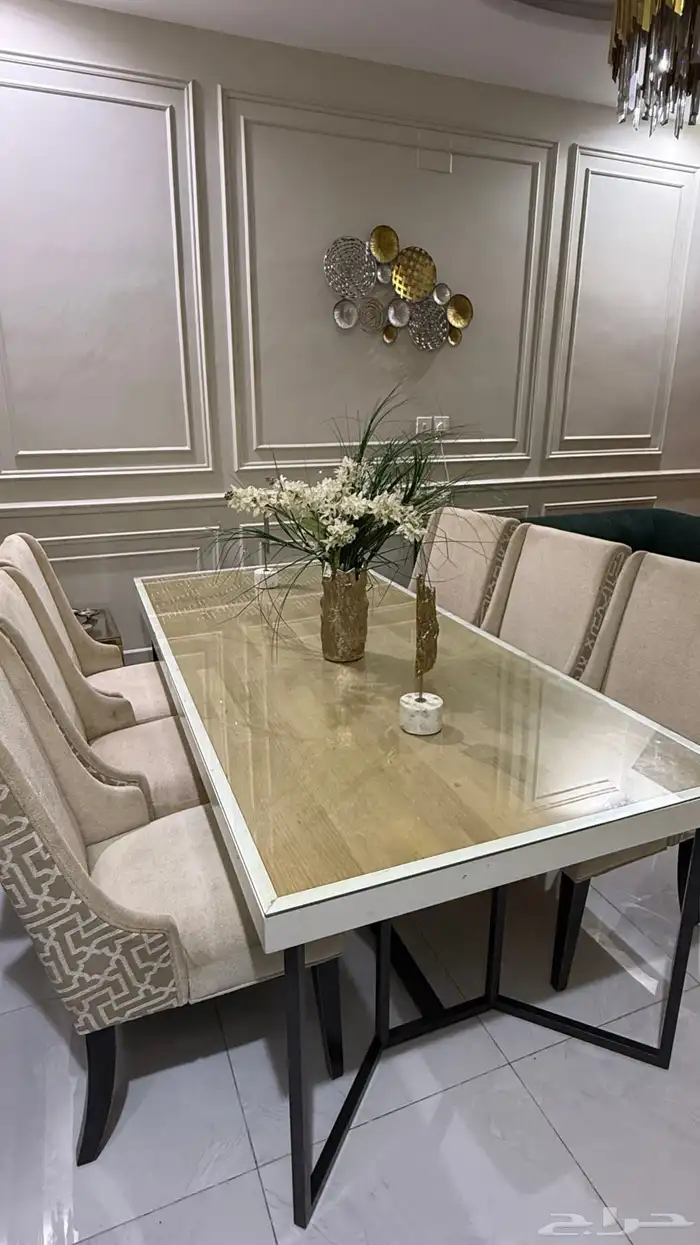 طاولة طعام 1