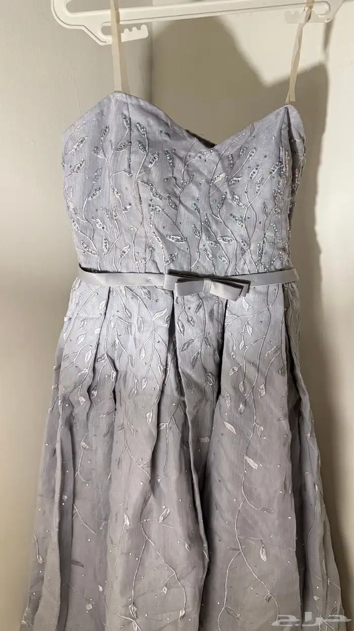 فستان مناسبات فساتين اعراس فستان منفوش جوال ايفون17 0