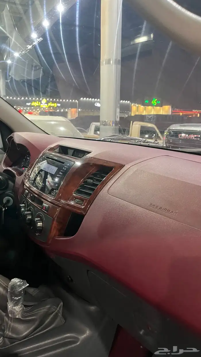 هايلكس دبل قير عايدي عداد قليل جدا 18