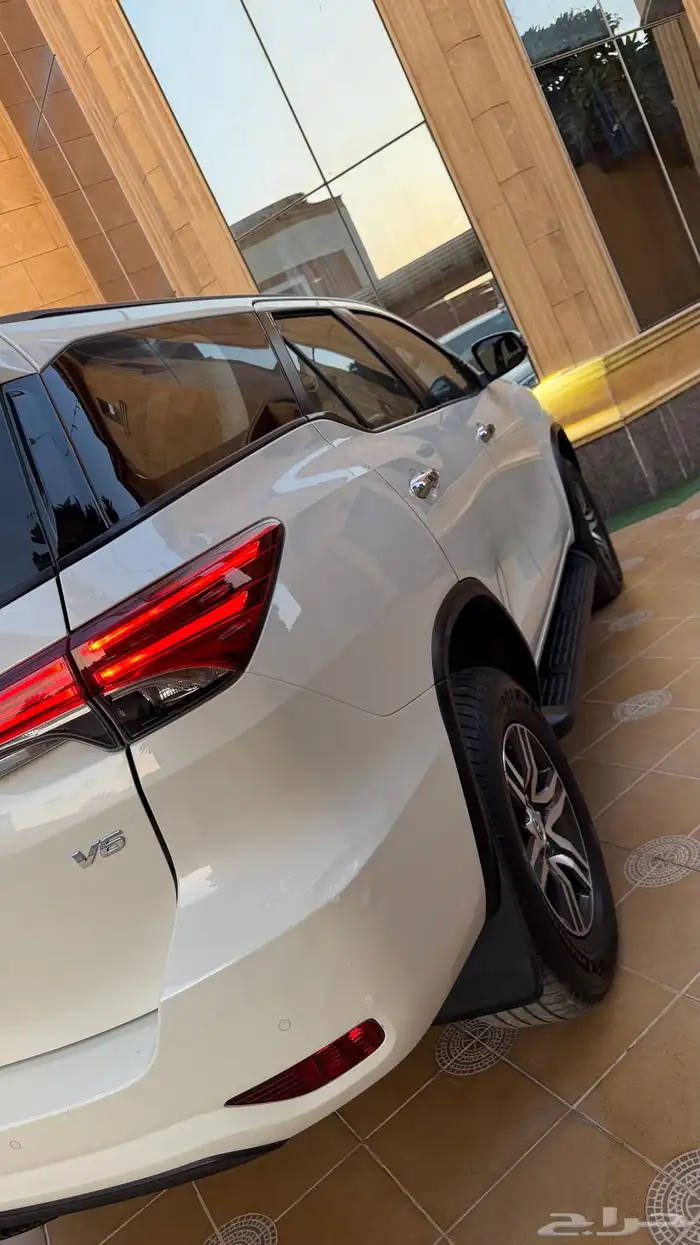 تويوتا فورتشنر موديل 2022 فئة VX6 17