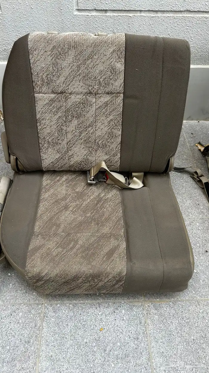 مرتبه لاند كروزر من 98 ال 2002 3