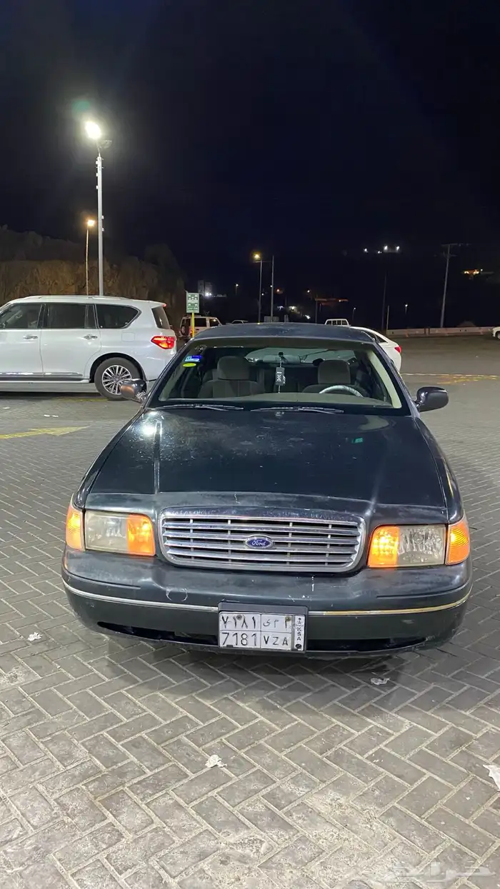 فورد فكتوريا 2003 3