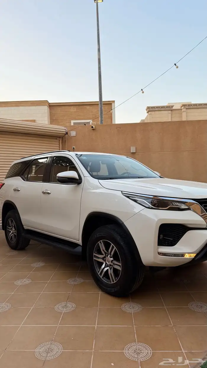 تويوتا فورتشنر موديل 2022 فئة VX6 20