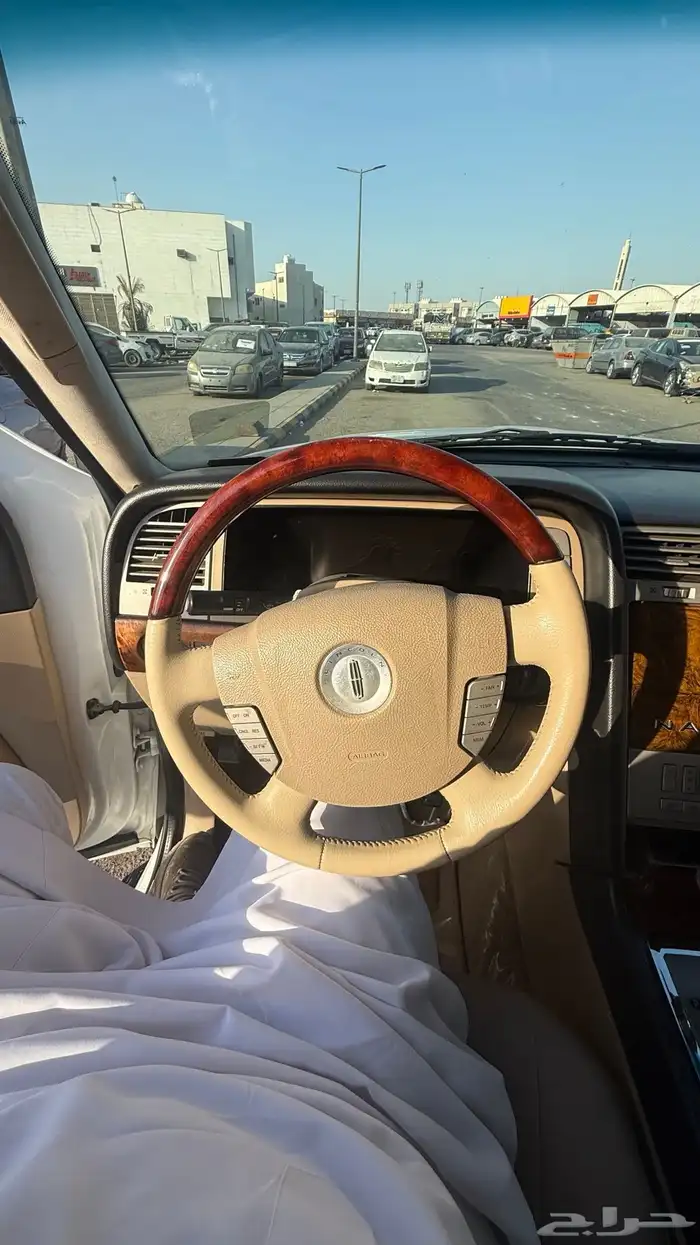 جيب لينكولن نافيجتور موديل 2005 14
