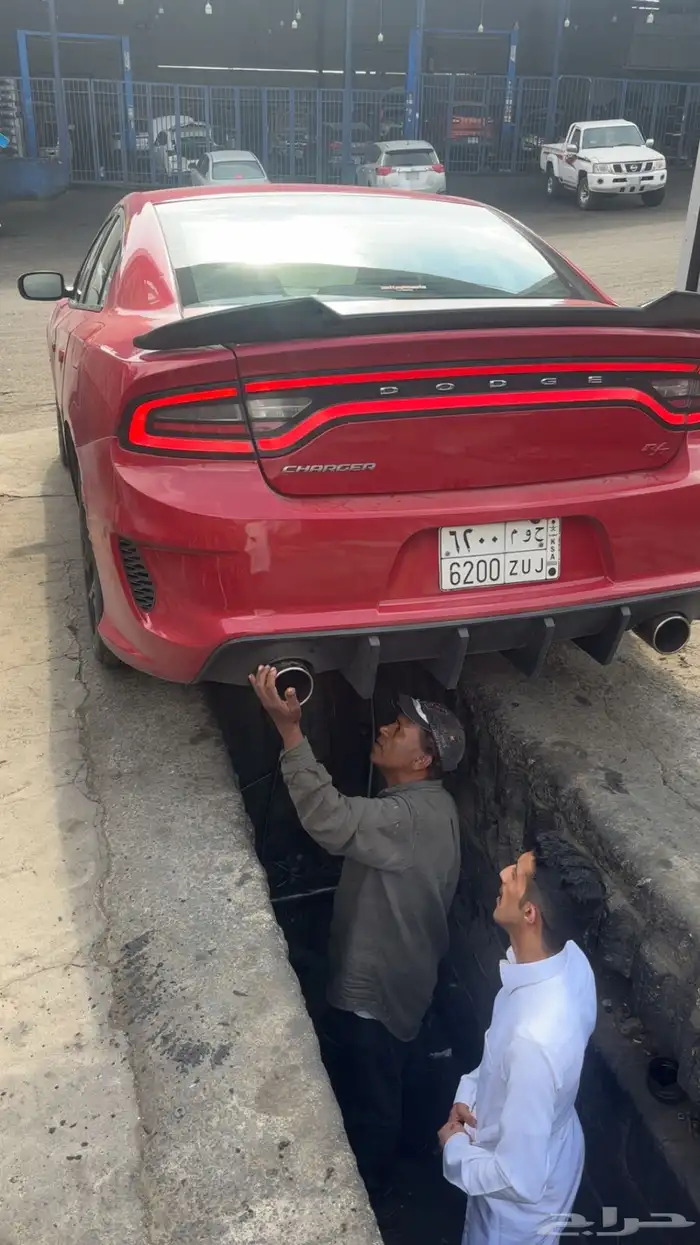 دودج اتشارجر 2015للبيع فئة الموتر SXT 6vماشي 300الف 14