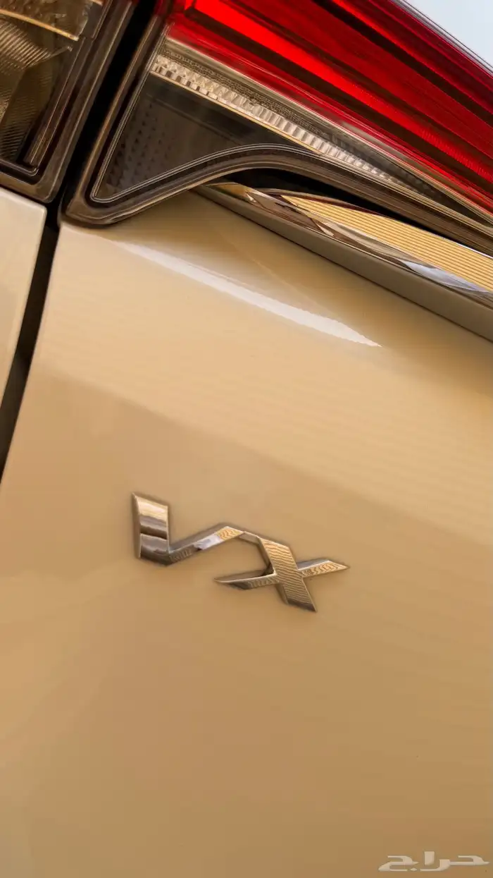 تويوتا فورتشنر موديل 2022 فئة VX6 40