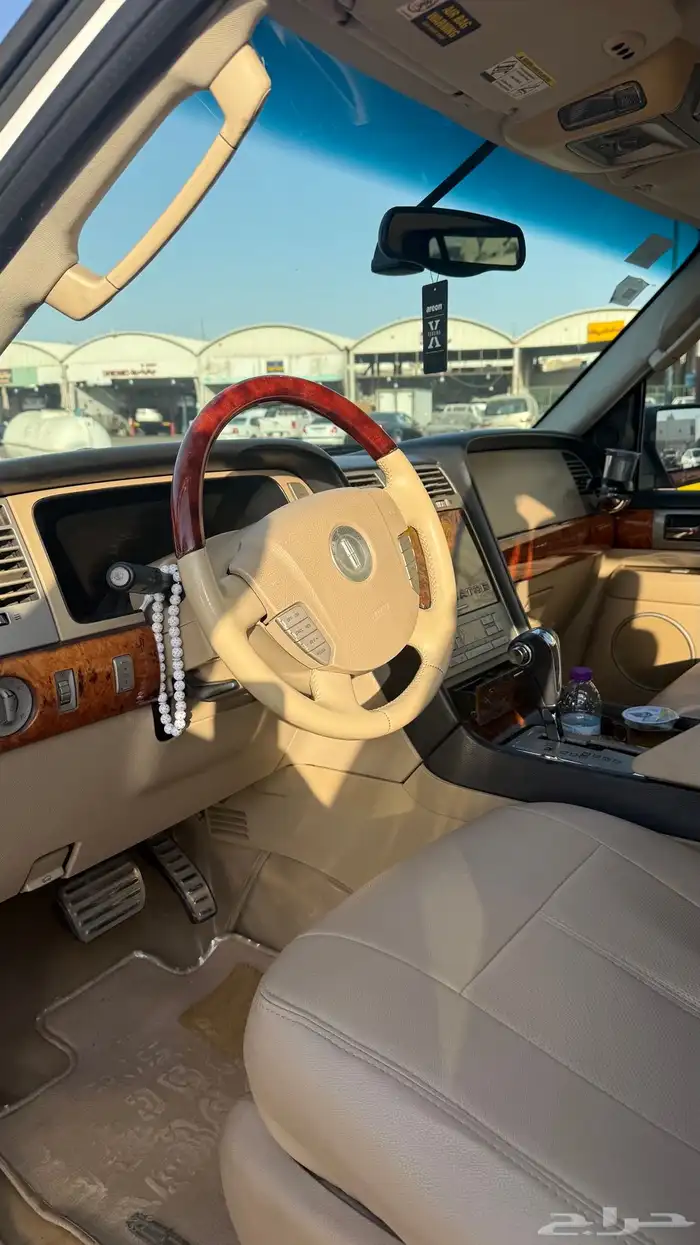 جيب لينكولن نافيجتور موديل 2005 7