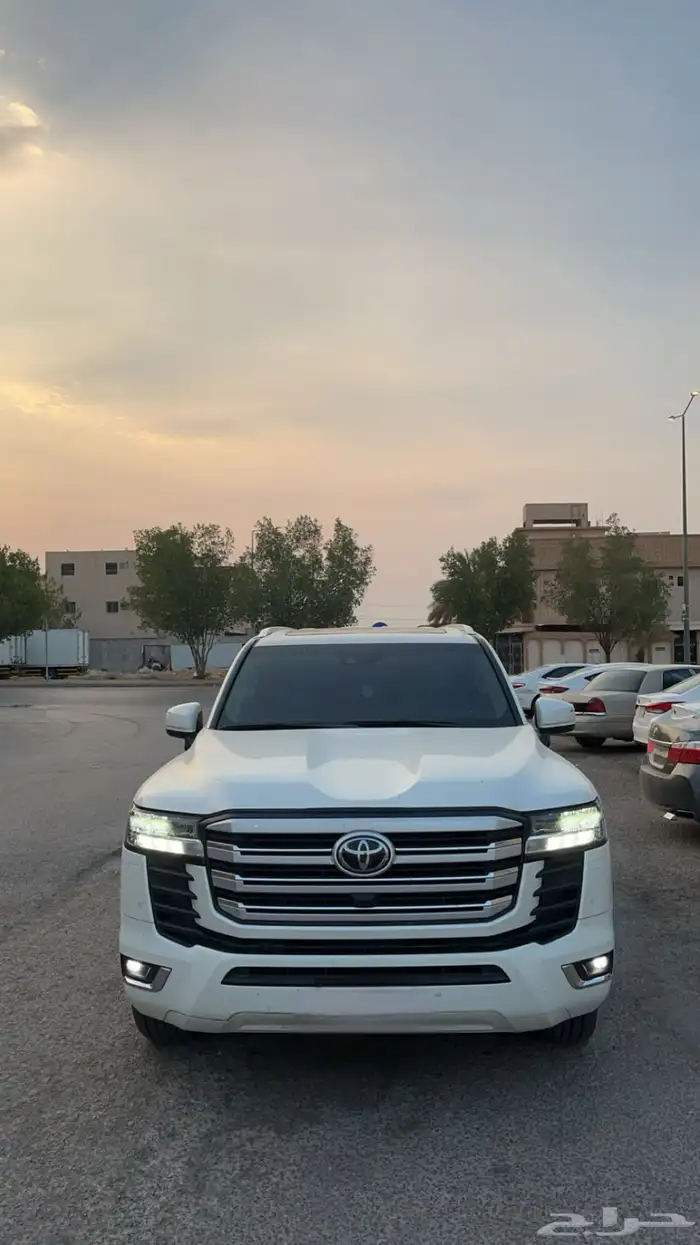 لاند كروزر 2023 1