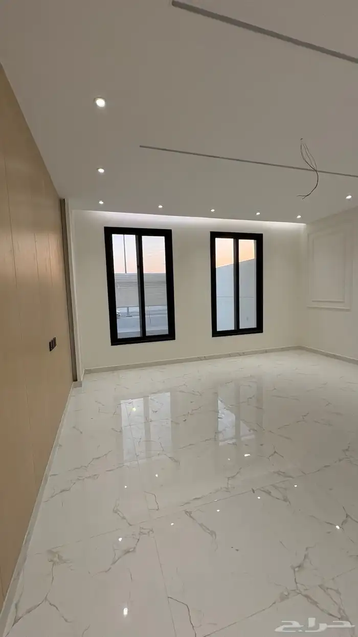 للبيع شقه دور ارضي 4