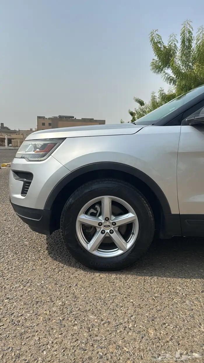 اكسبلورر 2018 نظيف V6 دبل تنفس طبيعي 5