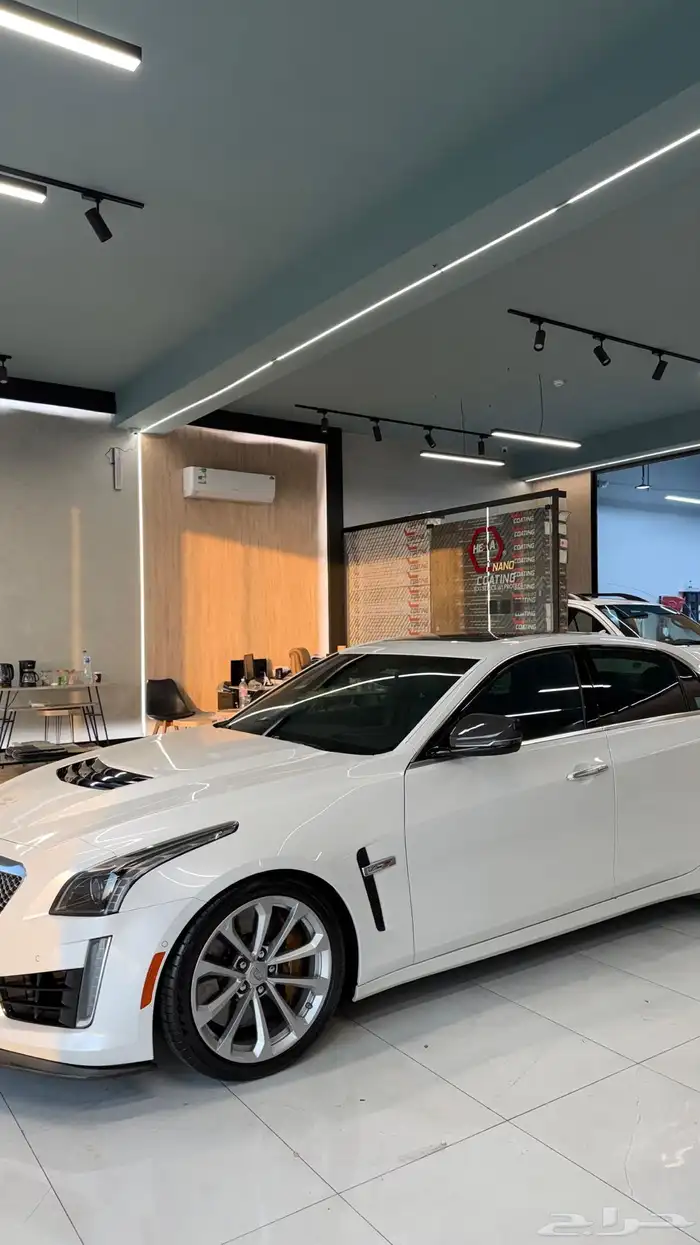 للبيع كايلاك CTS - V 2