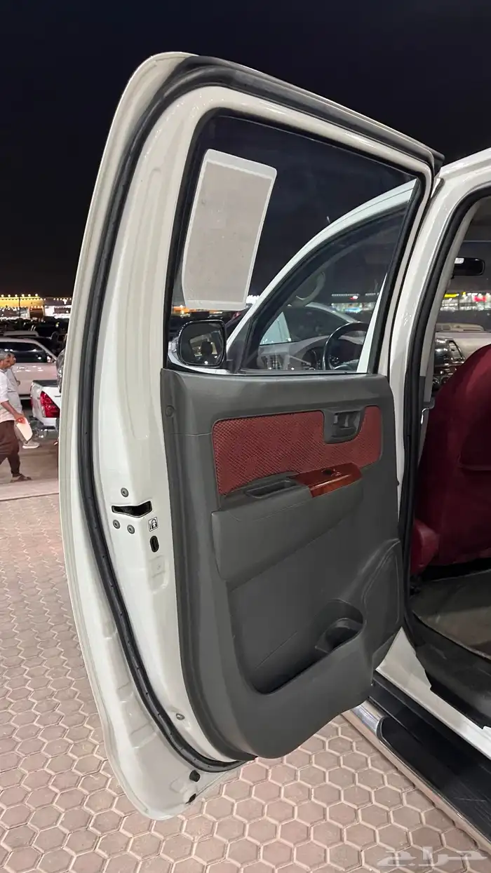 هايلكس دبل قير اتماتيك عداد قليل جدا تم البيع 22