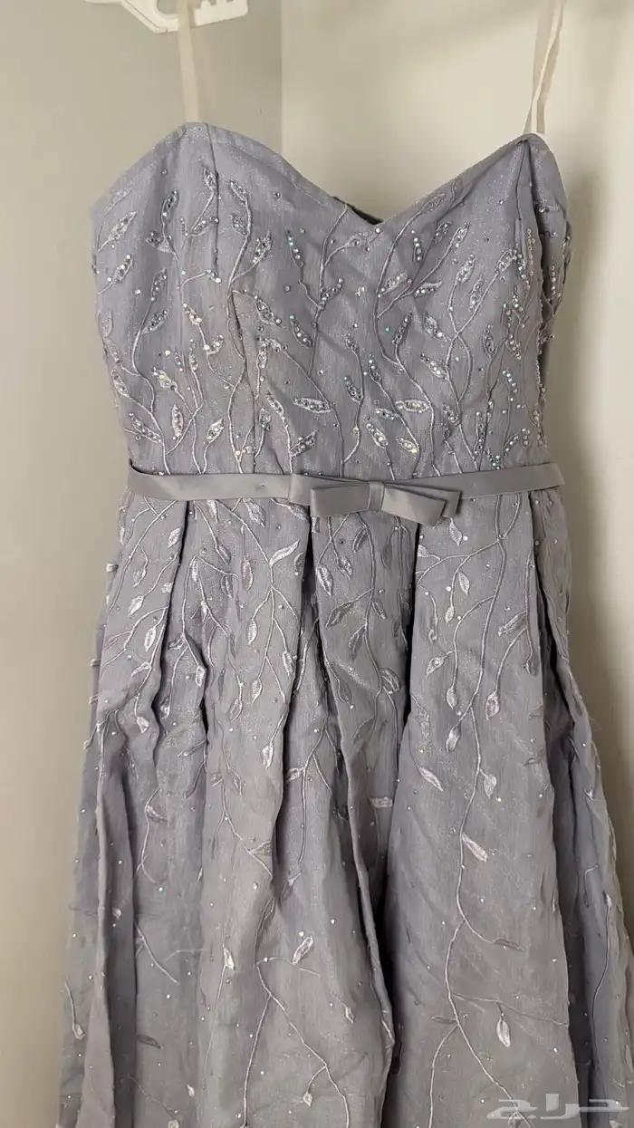 فستان مناسبات فساتين اعراس فستان منفوش جوال ايفون17 1