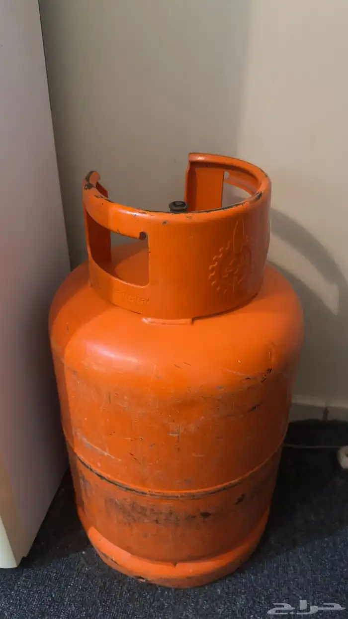 شاشات ذكية وشنط ماركة واغراض بيت للبيع 6