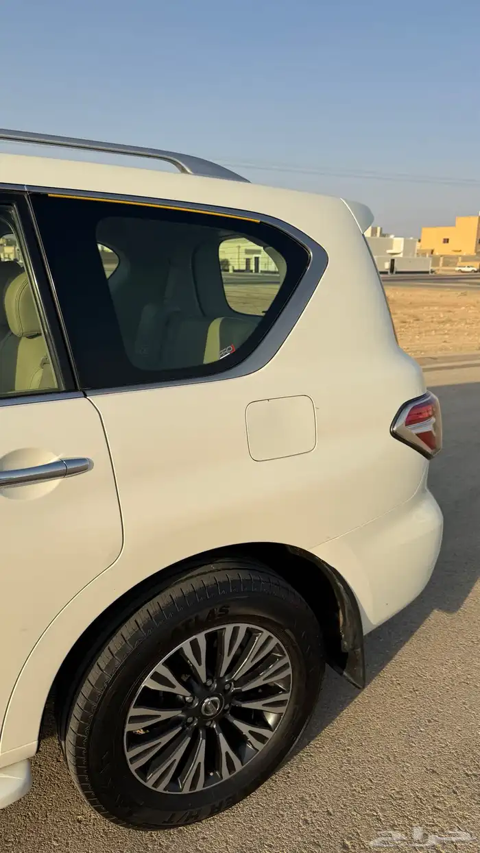 ( تم البيع ) باترول بلاتنيوم فل كامل 2015 عداد 170 الف فقط 13