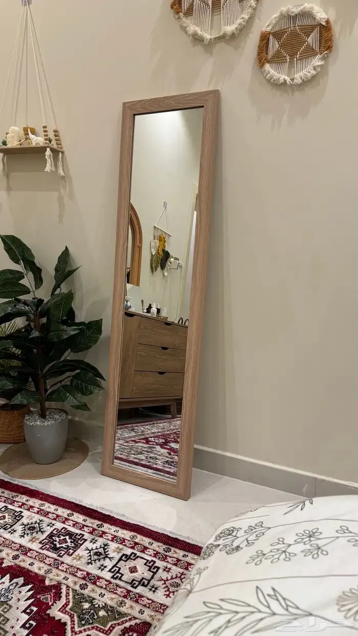 مرايه خشب طويله ارضيه من هوم بوكس 0