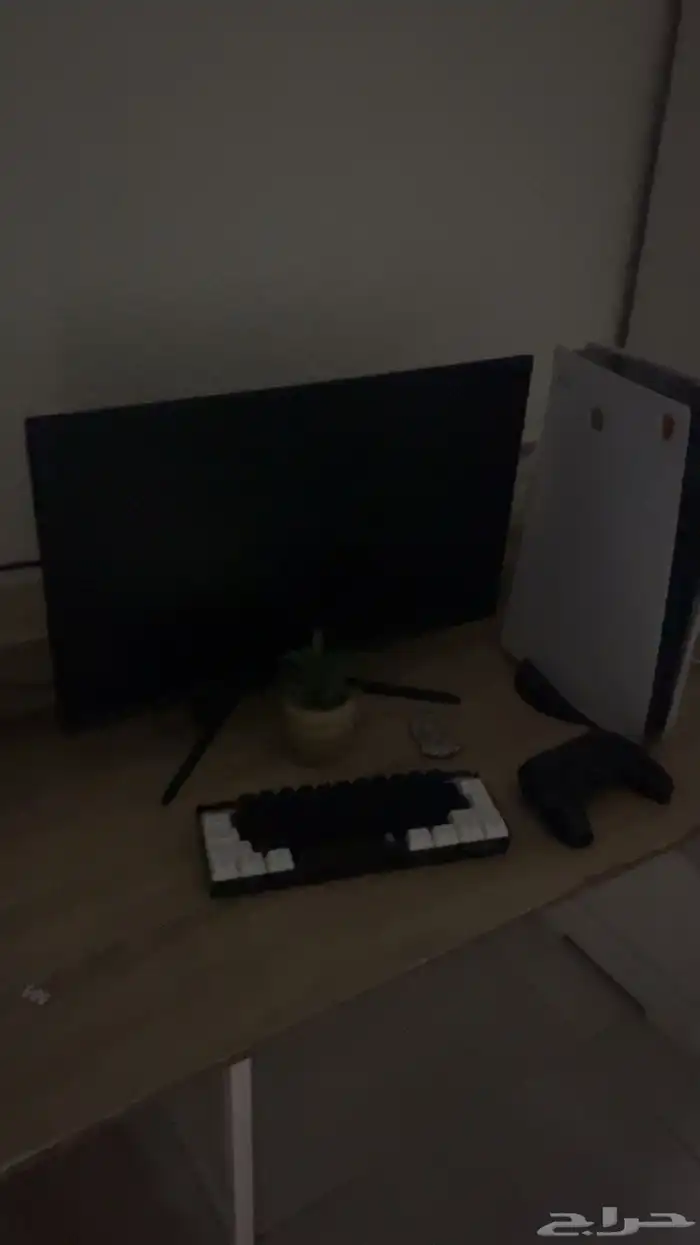 سوني فايف وشاشه جديده معا كرتونه هرتز180 بوصه24 1
