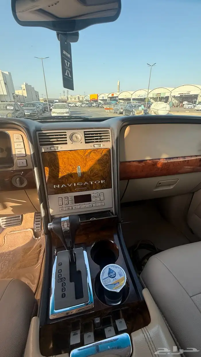 جيب لينكولن نافيجتور موديل 2005 12