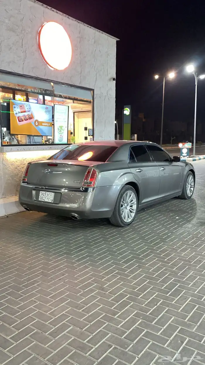 كرايسلر 5.7 4