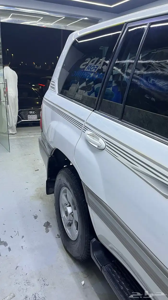 لاندكروزر 2000 14