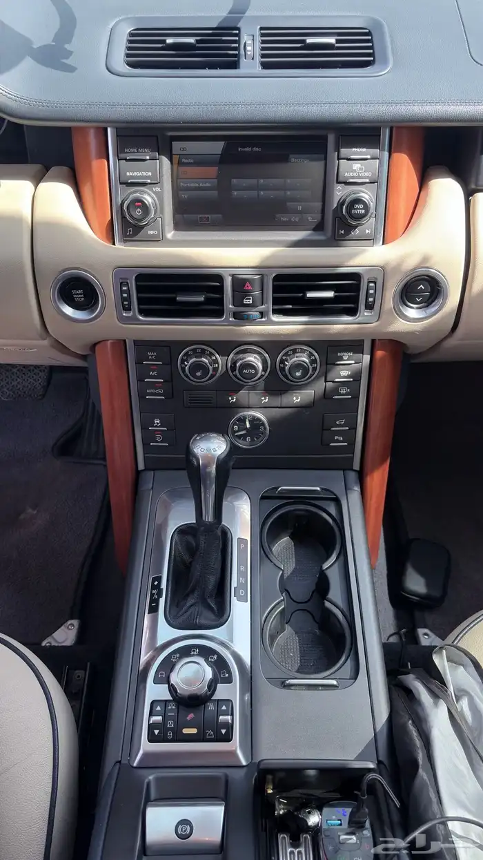 Range Rover Vouge HSE 2010   رنج روفر فوج 2010 18