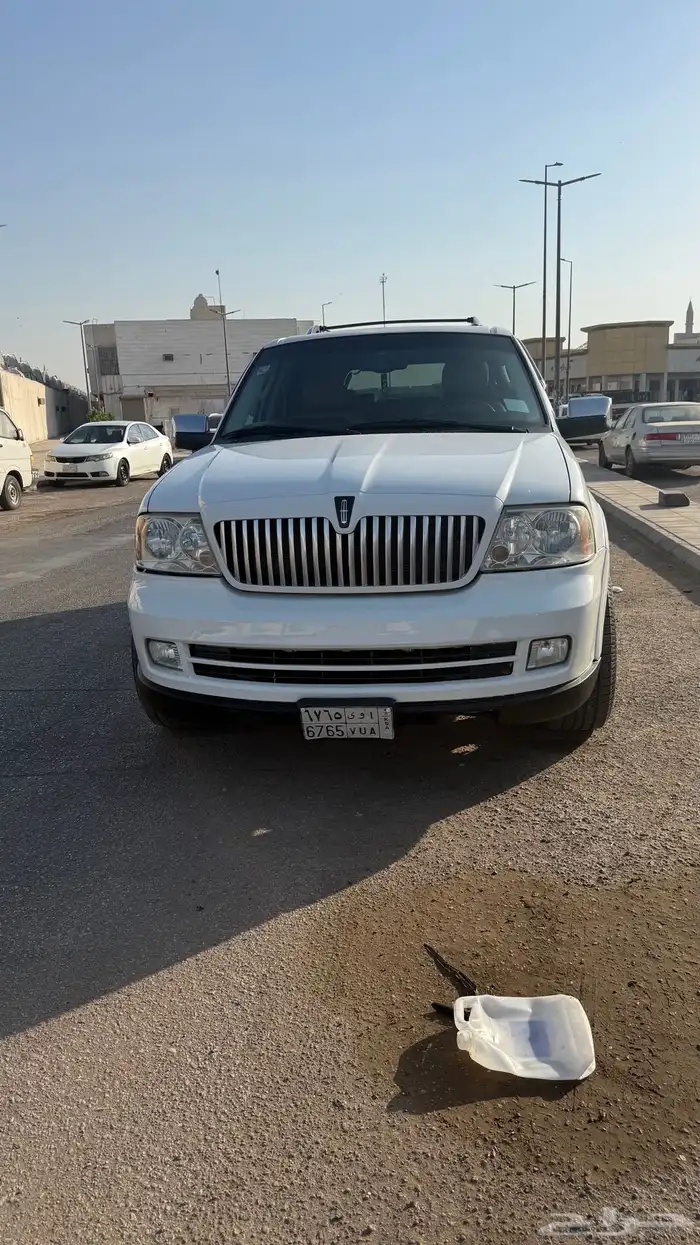جيب لينكولن نافيجتور موديل 2005 0
