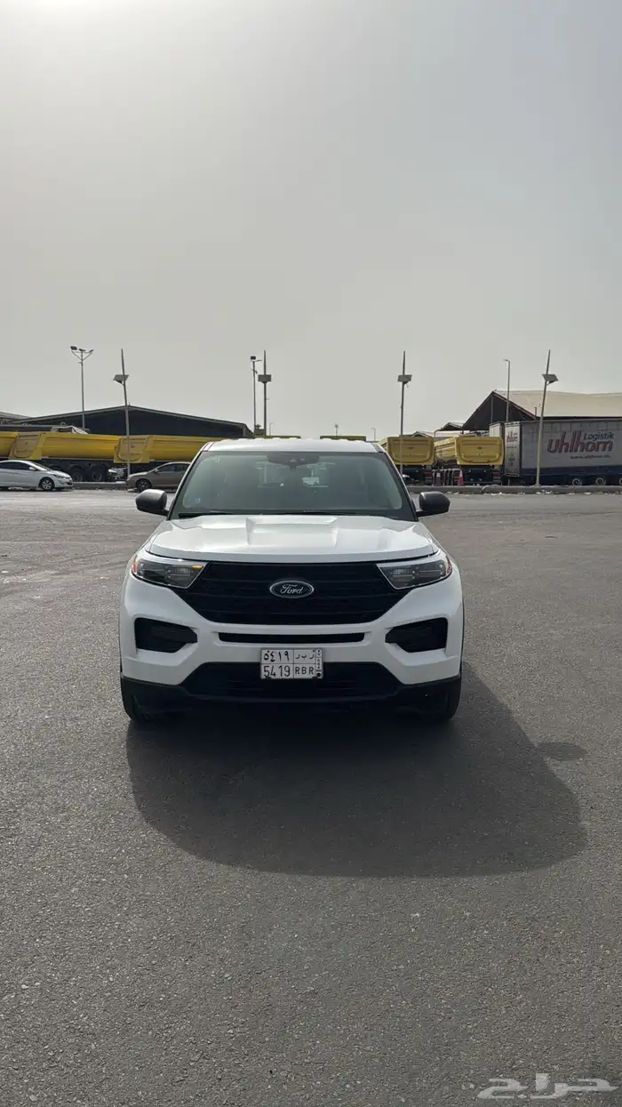 اكسبلورر 2021 نظيف V6 تنفس طبيعي دبل 2