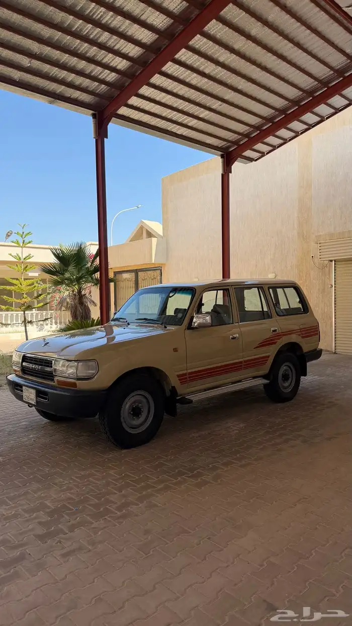 صالون مديل 1990 جي 1