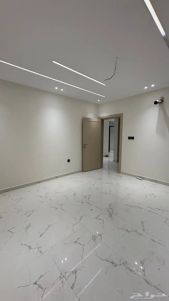 للبيع شقه دور ارضي 6