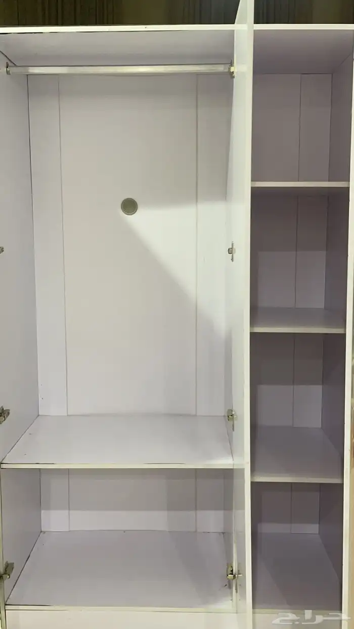 سريرين ودولابين مستعمله للبيع 2