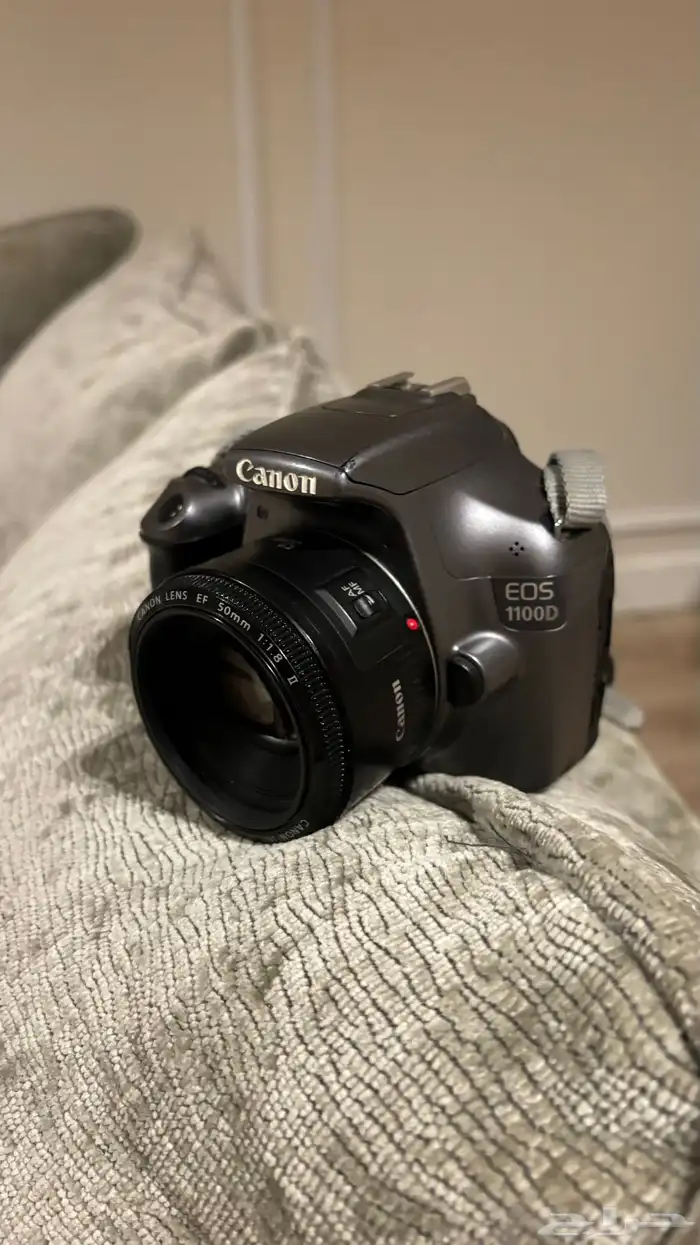 كانون 1100d  eos مستخدمه 0