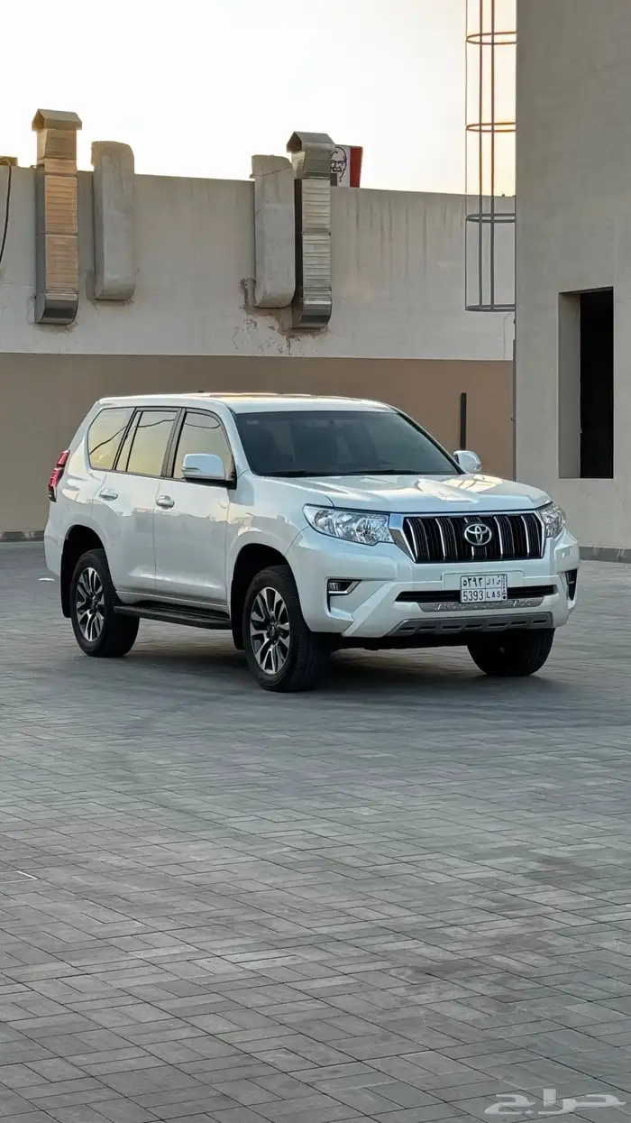 برادو ديزل 2023 عداد 30 الف 4