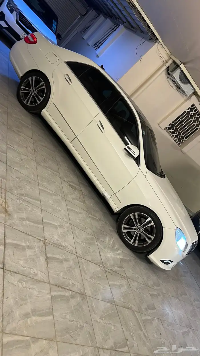 مرسيدس E350 2011 6