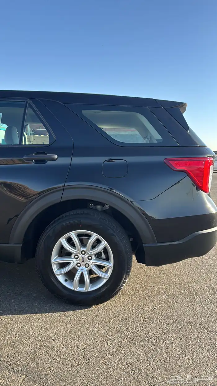 اكسبلورر 2021 نظيف V6 تنفس طبيعي دبل 25