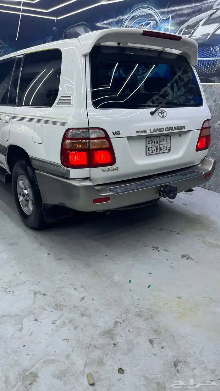 لاندكروزر 2000 1