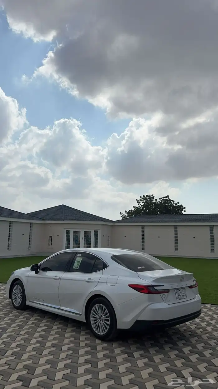 كامري 2025للبيع بحالة الوكالة الممشى 35مستخدم أول 0