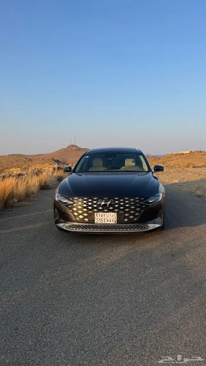 ازيرا وارد كوريا ممشى قليل 0