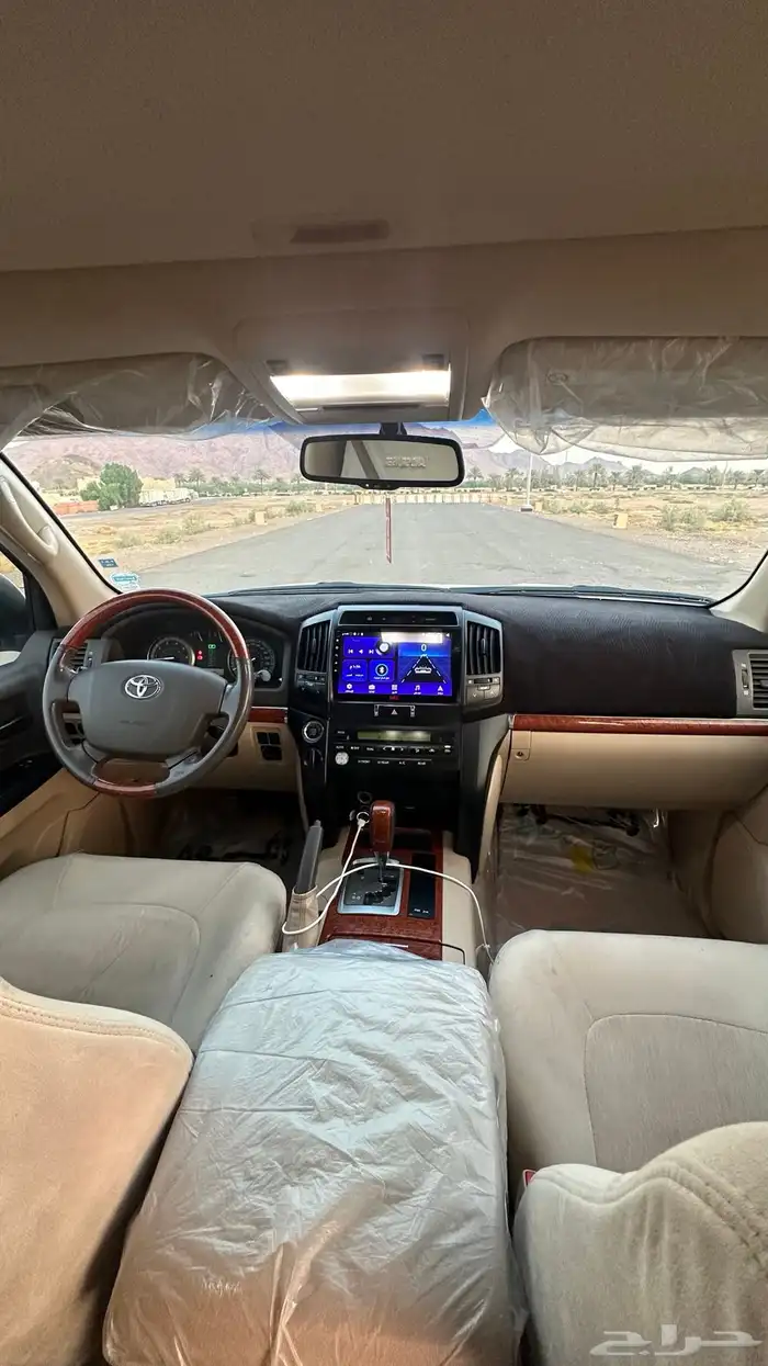 لندكروزر 2013 فل كامل ممشى 220 12