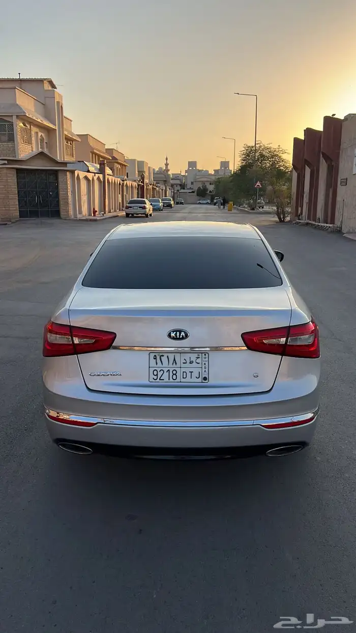 كيا كادنزا 9