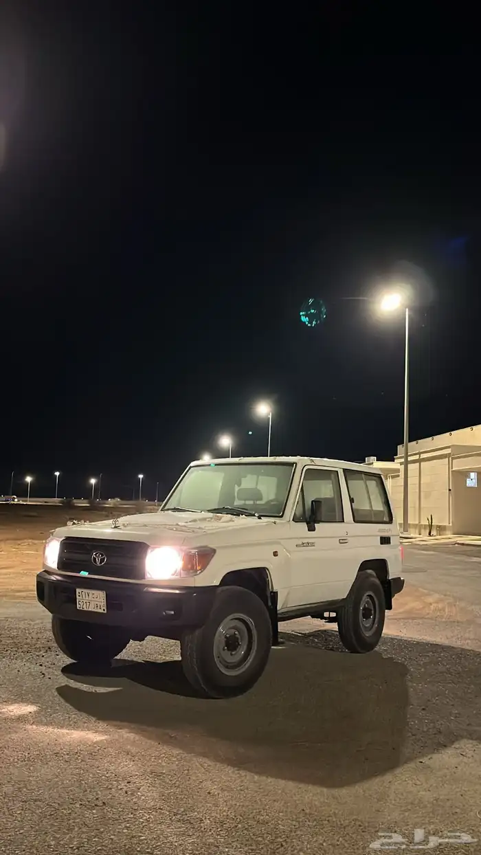 للبيع جيب ربع 2008 3