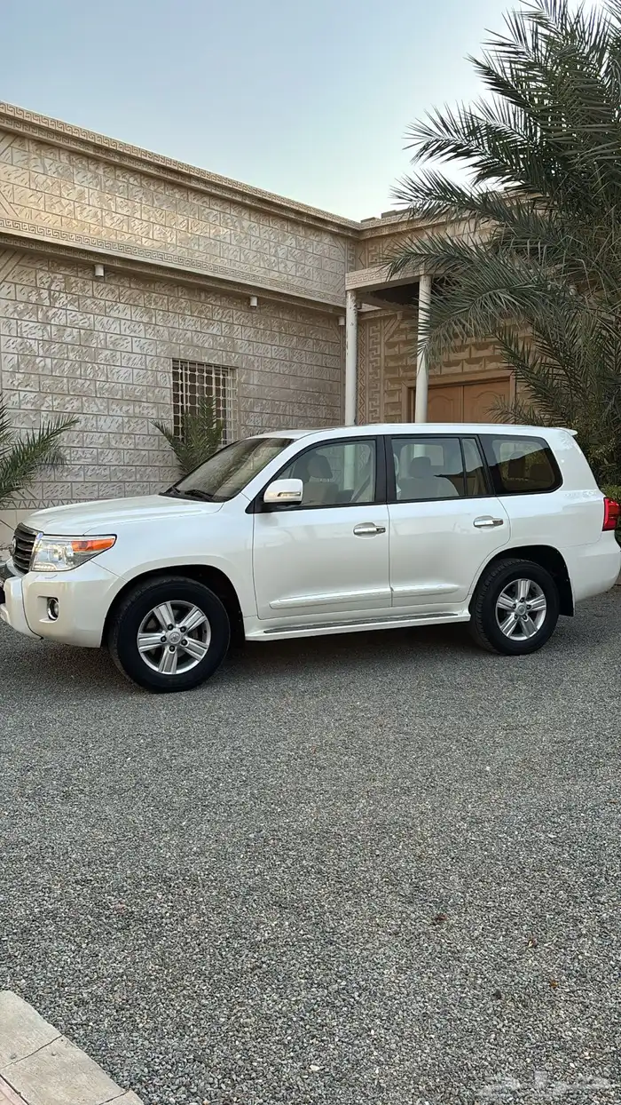 لاندكروزر مديل 2014 8سرندل فل كامل 2