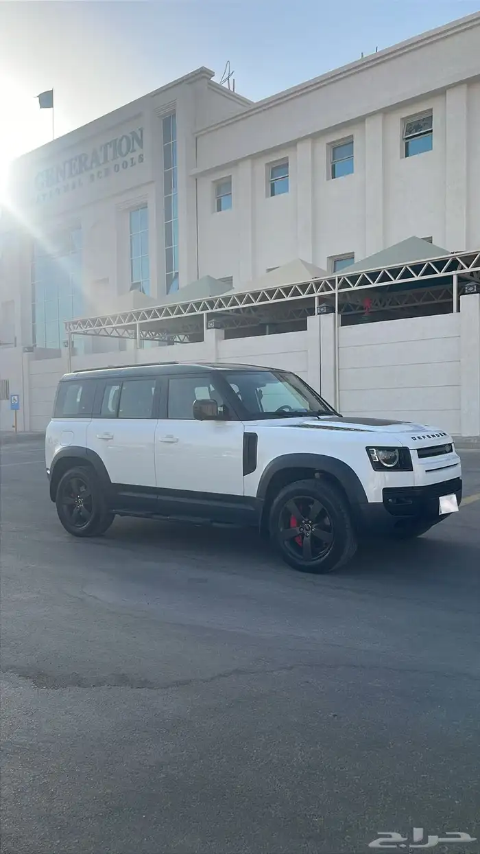 لاند روفر ديفندر 2020 1