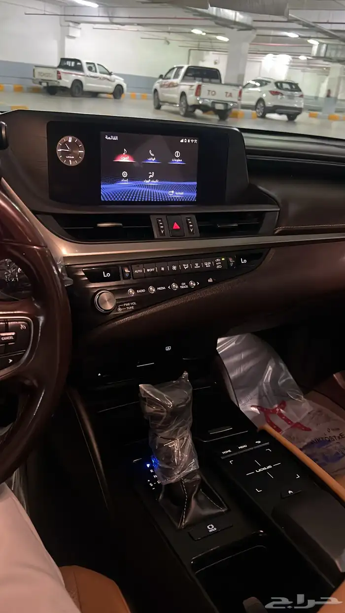 لكزس ES 250 2021 17
