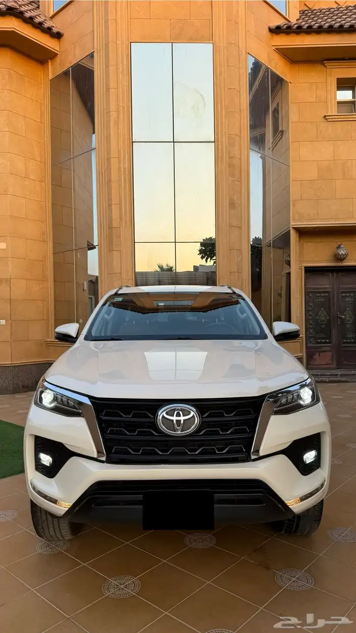 تويوتا فورتشنر موديل 2022 فئة VX6 0